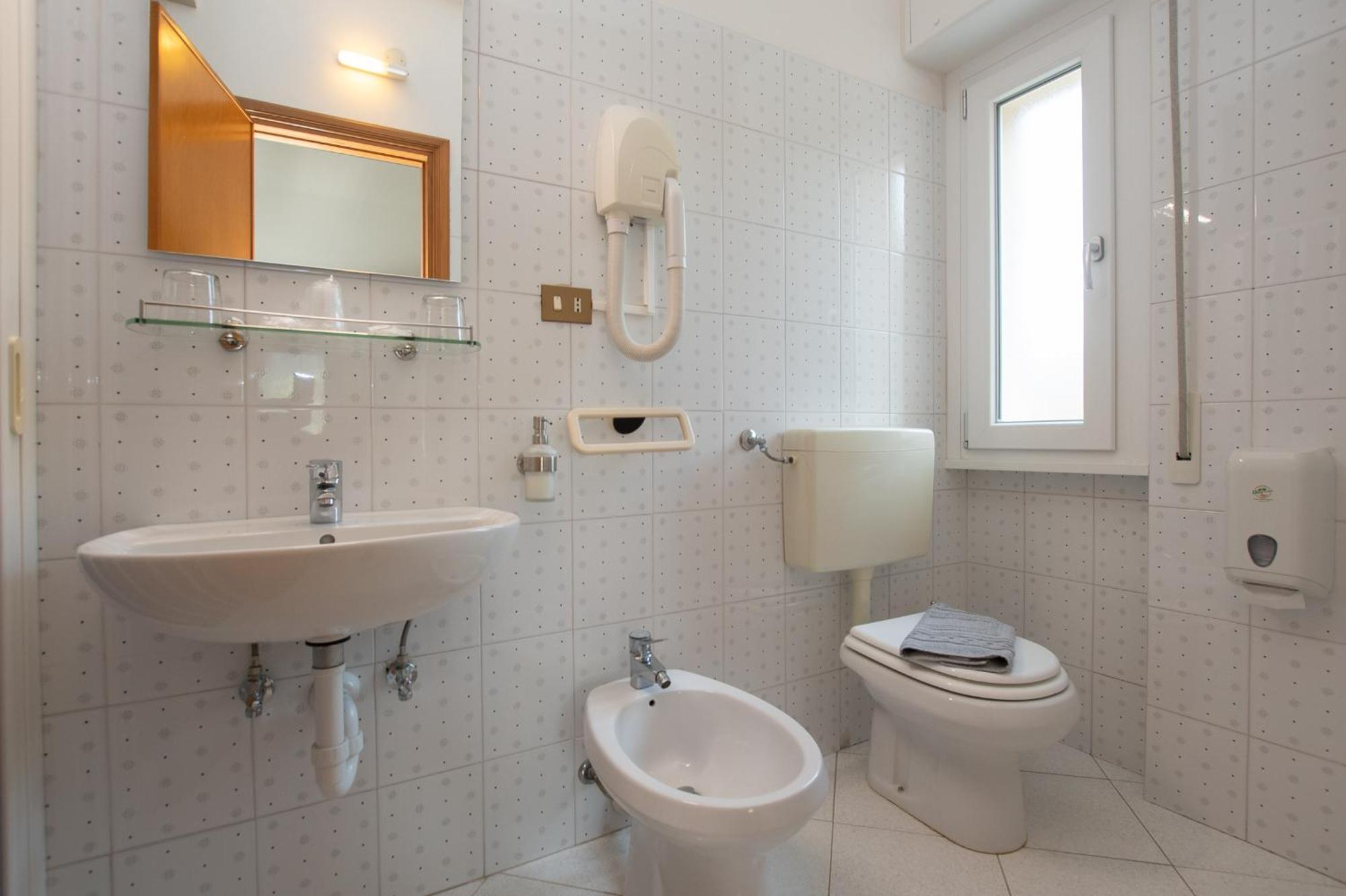 Hotel Villa Elia Calizzano Екстериор снимка